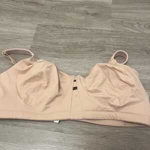 Spanx wireless bra 42DD color is champagne beige